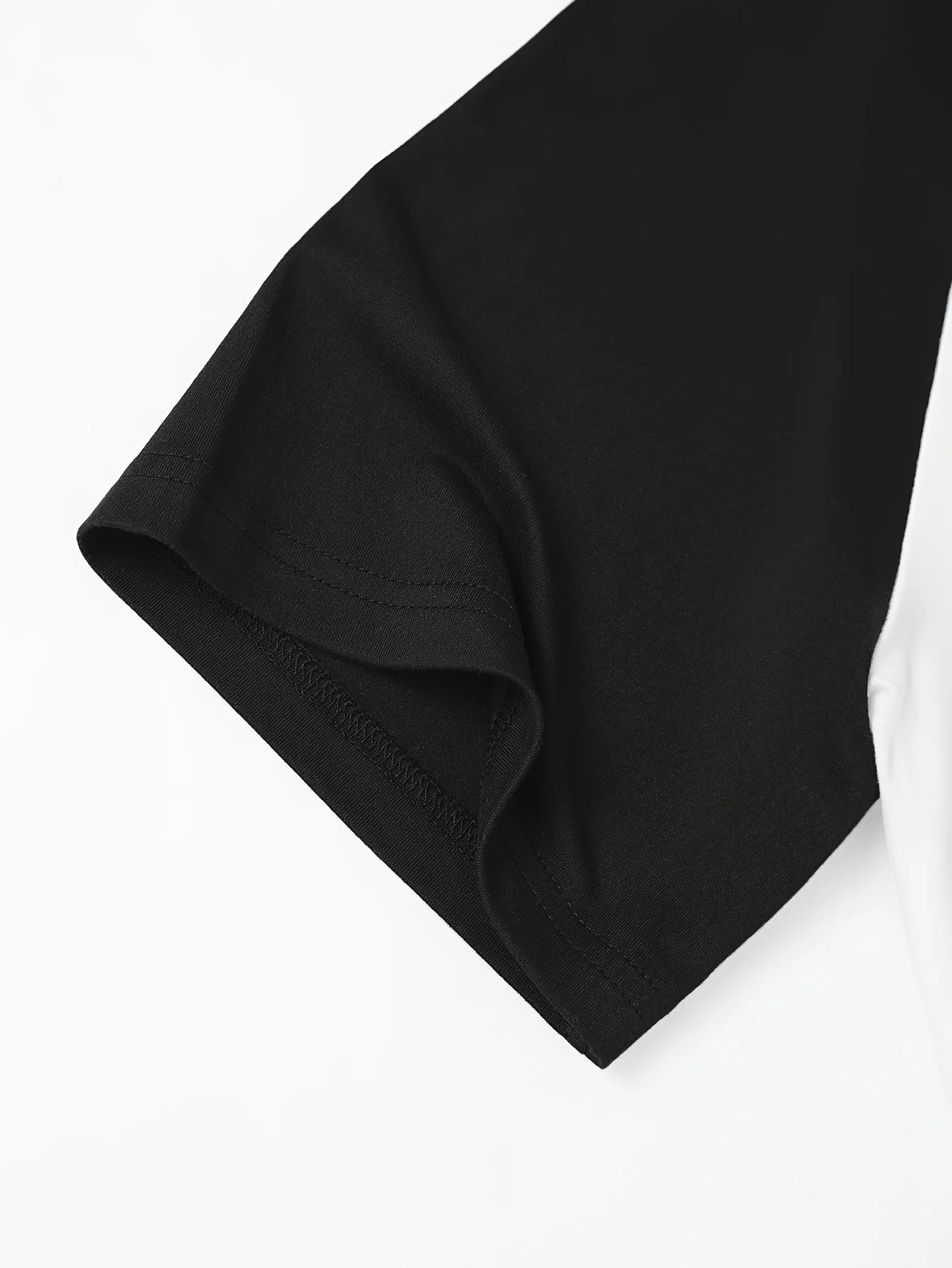 Women's T-Shirt with Raglan Short Sleeves Black Heart Pocket Print Round Neck T Shirt Vintage Style Tops Clothes Female Outfit